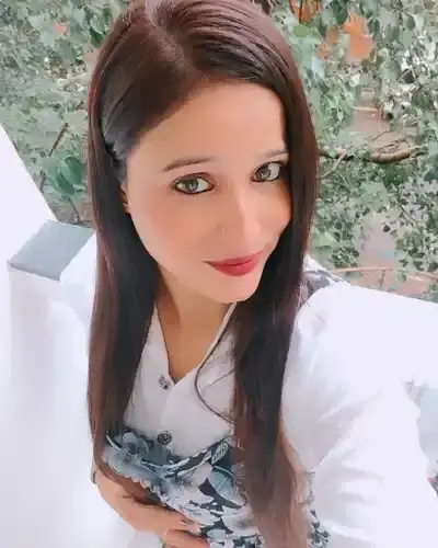 Call Girls in Lajpat Nagar